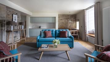 Deluxe Two Bedroom Apartment | Living room