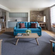 Abbey Strand Apartments, at Holyrood