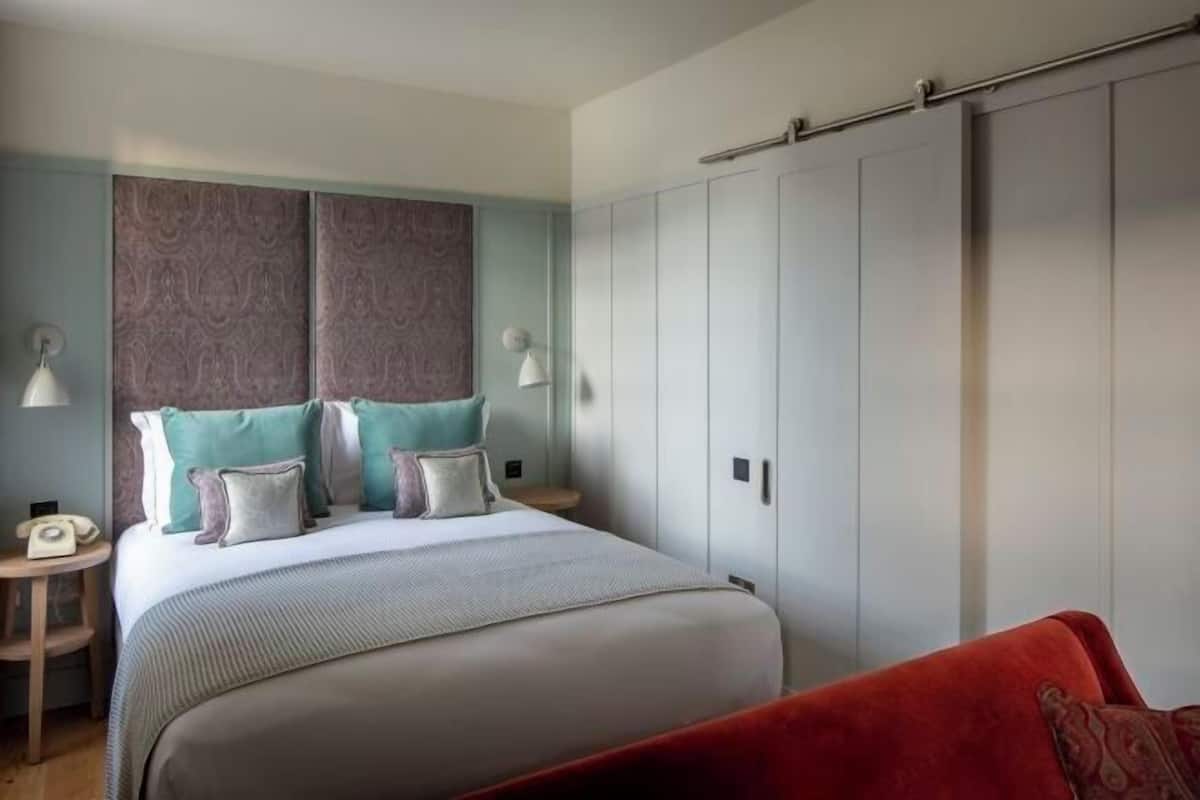 2 bedrooms, premium bedding, in-room safe, individually decorated