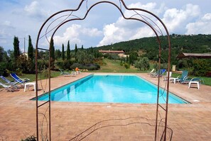 Outdoor pool - La Casa di Piandelbello (San Venanzo)