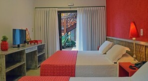 Minibar, in-room safe, desk, free WiFi - Pousada Mais Bella (Ilhabela)