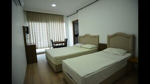 Deluxe Room | Minibar, soundproofing, free WiFi, bed sheets