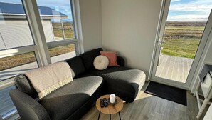 Familiehus, 1 soverom | Oppholdsområde | Smart-TV