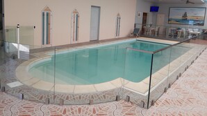 Piscine couverte