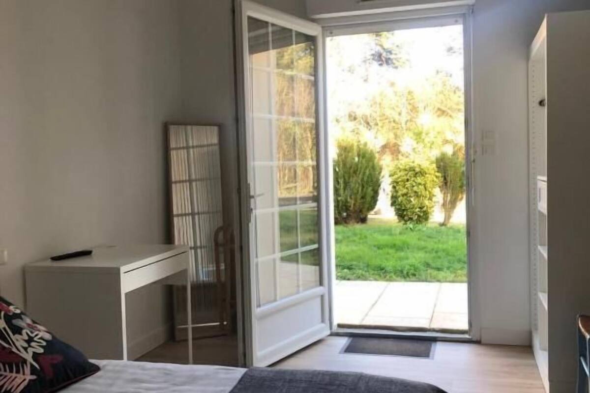 double room | premium bedding, individually decorated, individually furnished