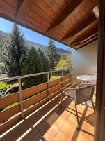 Standard Double Room | In-room safe, desk, blackout drapes, soundproofing