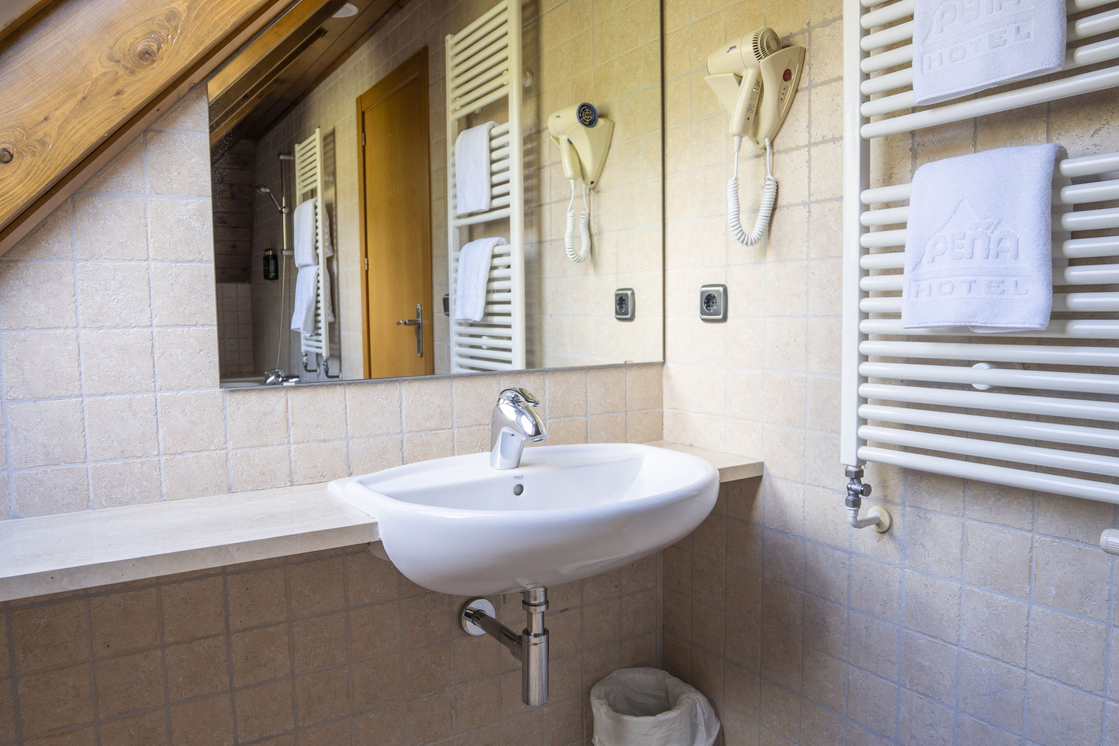 junior suite, hot tub | bathroom | deep-soaking bathtub, free toiletries, hair dryer, towels