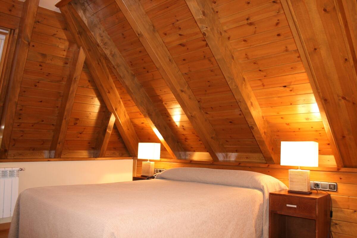 1 bedroom, in-room safe, desk, blackout curtains