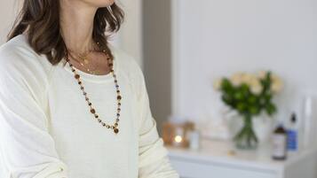Ansiktsbehandlingar, reflexologi, ayurvediska behandlingar och massage