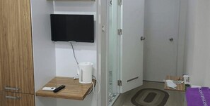 Apartamento, 1 quarto, para não fumantes | Área de estar | TV LCD