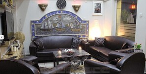 Área de estar no saguão