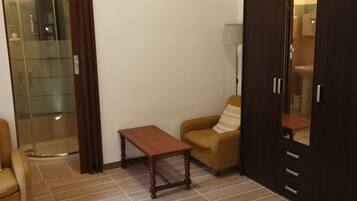 Classic Double Room, 1 Queen Bed, Non Smoking, Ensuite | Hypo-allergenic bedding, down duvets, blackout curtains