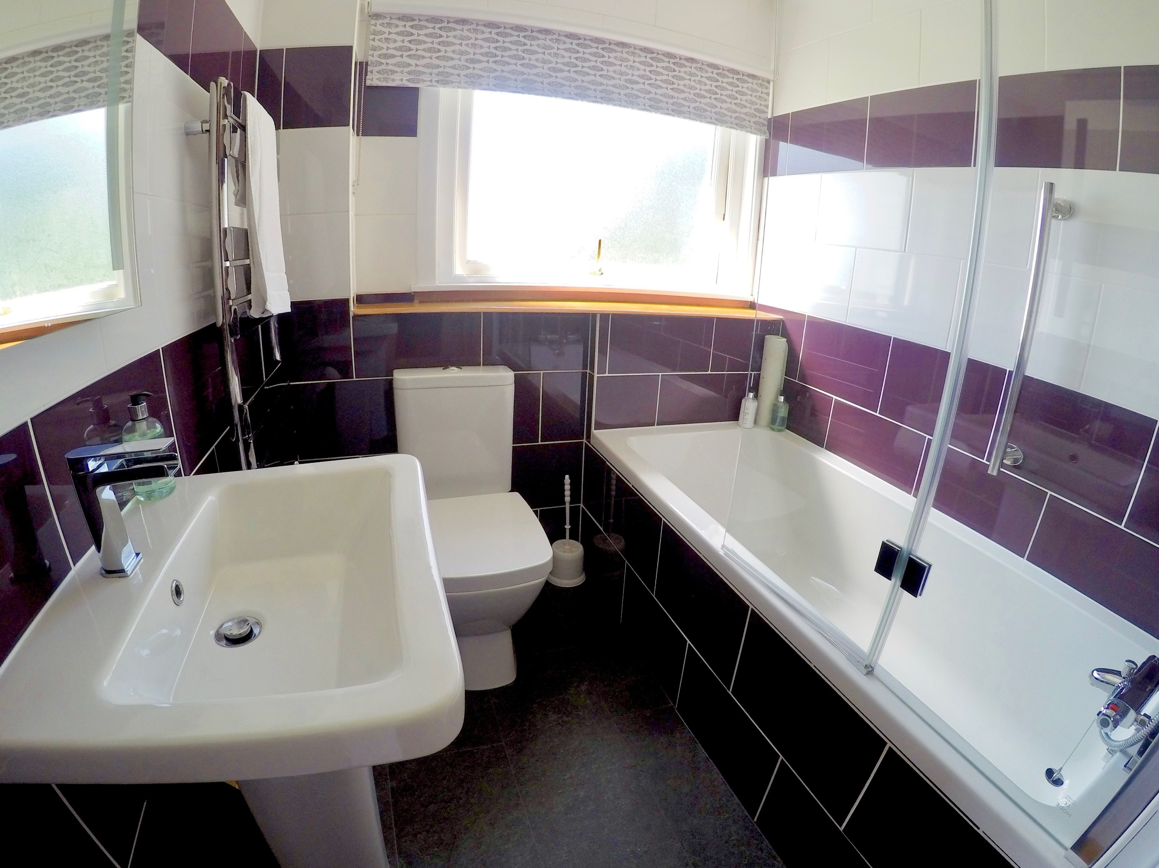 superior double or twin room, sea view | bathroom | free toiletries, hair dryer, towels