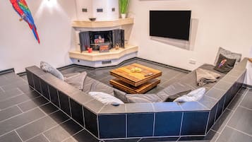 Doppia Comfort, 1 letto king, non fumatori, terrazzo | Una cassaforte in camera, insonorizzazione, lenzuola