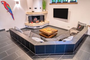 Comfort Double Room, 1 King Bed, Non Smoking, Terrace | In-room safe, soundproofing