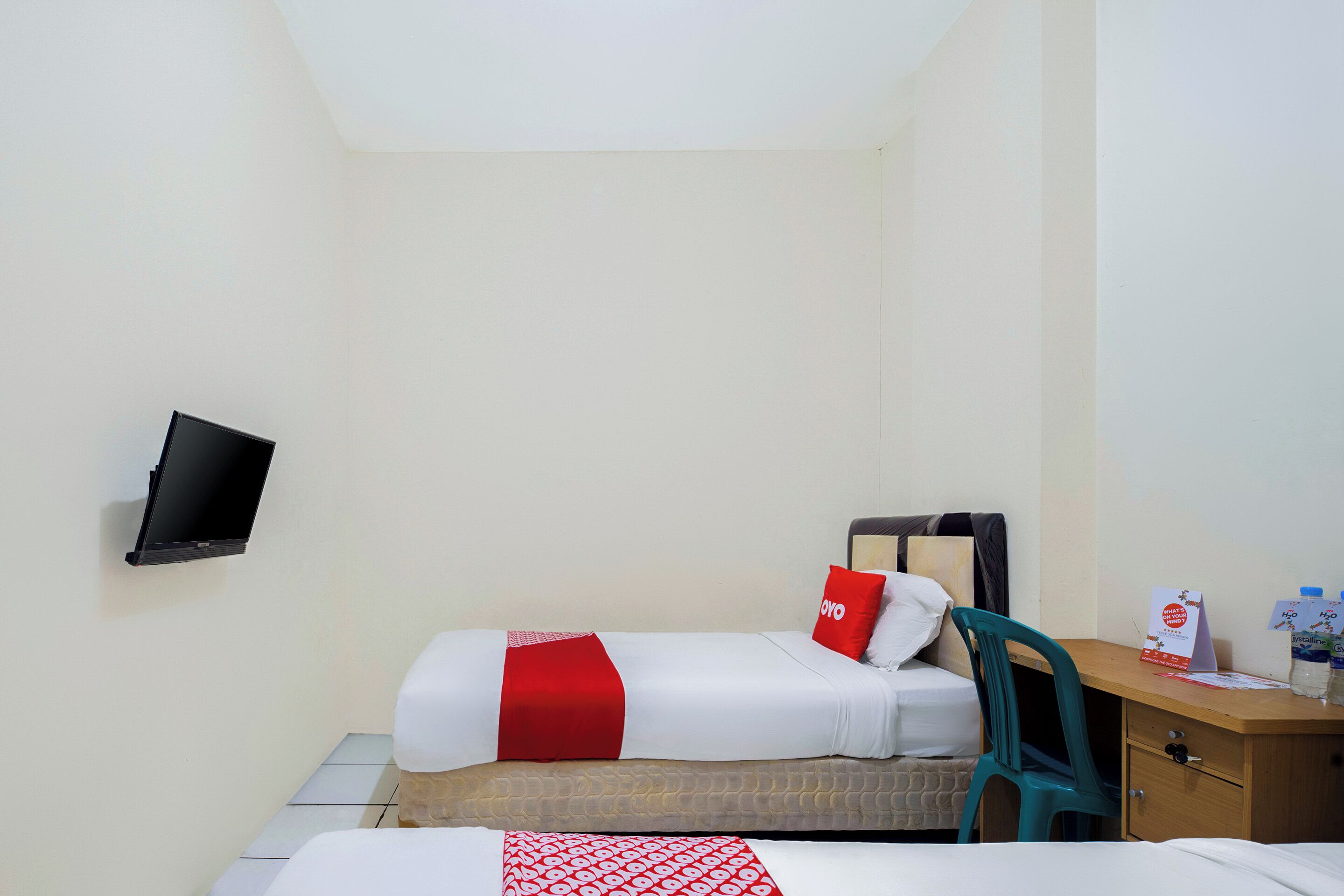 Foto - RedDoorz near Esa Unggul University Jakarta Campus