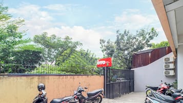 Free self-parking
