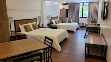 ํจ๋ฐ๋ฆฌ๋ฃธ, ์นจ๋(์ฌ๋ฌ ๊ฐ), ๊ฐ์ด์ฃผ๋ฐฉ, ์ฐ ์ ๋ง | ๋ฏธ๋๋ฐ, ๊ฐ์ค ๋ด ๊ธ๊ณ , ์ฑ
์, ๋
ธํธ๋ถ ์์
 ๊ณต๊ฐ