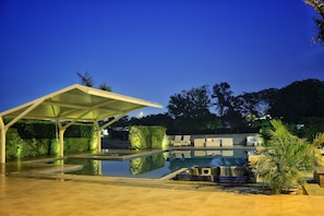 Piscine intérieure