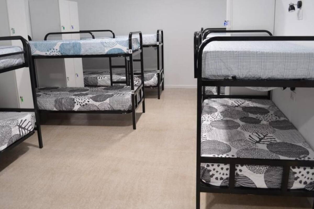 Shared Dormitory, Mixed Dorm, Shared Bathroom (16 Beds)