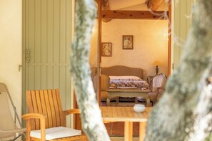 Grand kamer (Confort) | Een minibar, een kluis op de kamer, individueel gedecoreerd