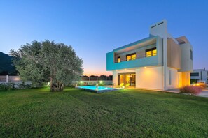 Family Villa, 4 Bedrooms, Private Pool