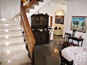 Ferienhaus | Wohnbereich | Fernseher