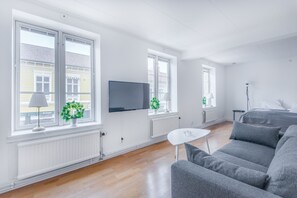 Deluxe Apartment | Individually decorated, individually furnished, desk, blackout drapes - City Apartments in Jonkoping (Jonkoping)