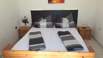 Classic Apartment | WiFi, bed sheets