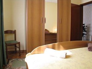 Apartment (2) | Kostenloses WLAN, Bettwäsche