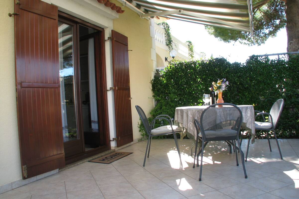 Apartment (2) | Terrace/patio