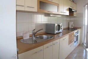 Fridge, microwave, stovetop, electric kettle