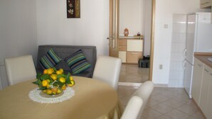Unclassified image, 2 of 34, button - Apartments Bareta (Trogir)
