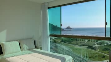 Premium bedding, blackout curtains, soundproofing, free WiFi