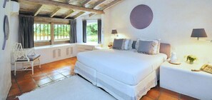 5 bedrooms, free WiFi
