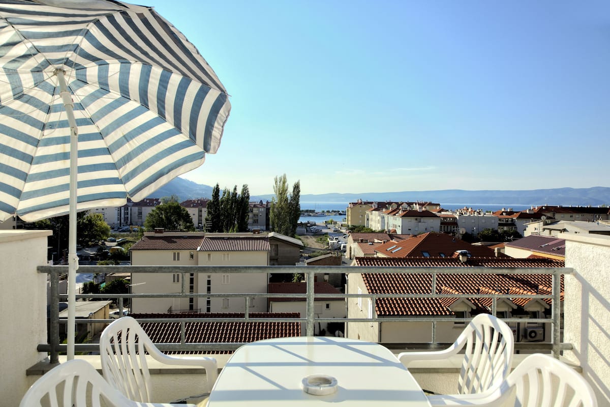 Appartement (A2+2 No.1) | Balcon