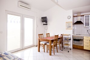 Appartement (A2+2 No.2) | Coin séjour
