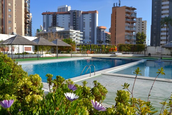 Outdoor pool - Edificio Gemelos 2 (Benidorm)