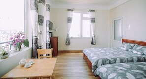 โต๊ะทำงาน, เตารีด/โต๊ะรีดผ้า, Wi-Fi ฟรี