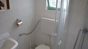 Apartment, Balcony | Bathroom - Apartments Mesic (Tisno)