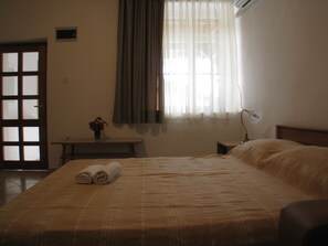 Apartamento, balcón | Wifi gratis y ropa de cama