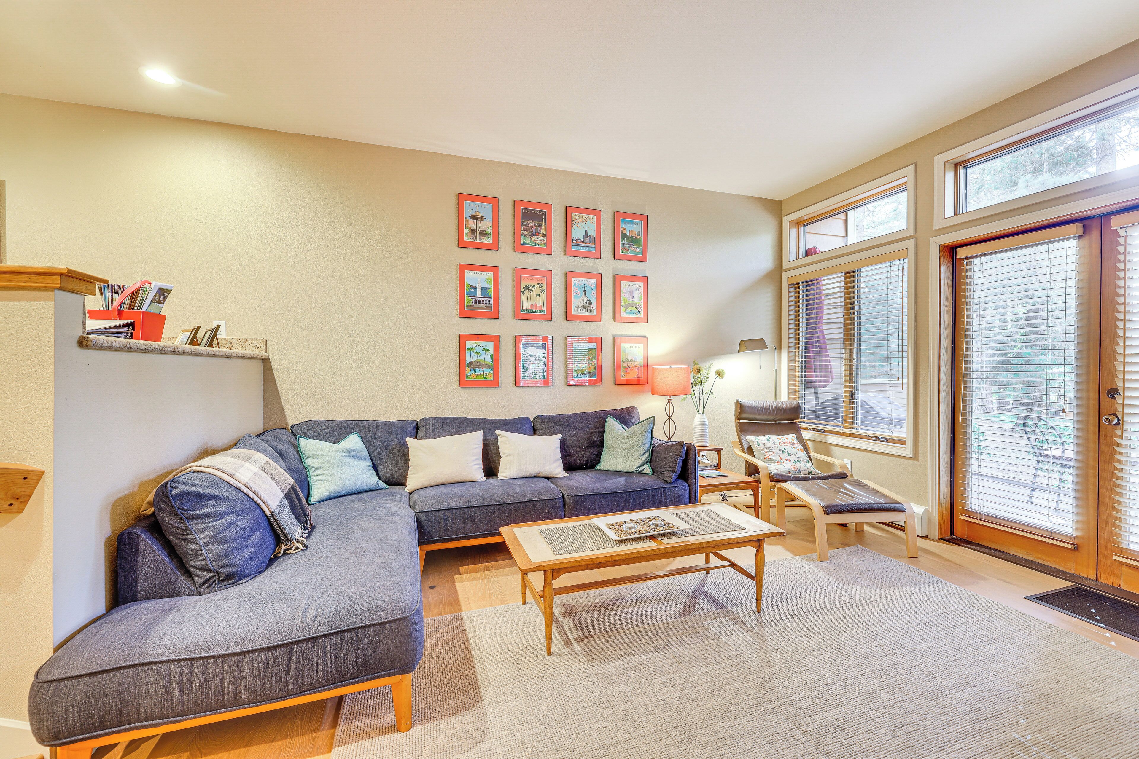 TV, fireplace, DVD player