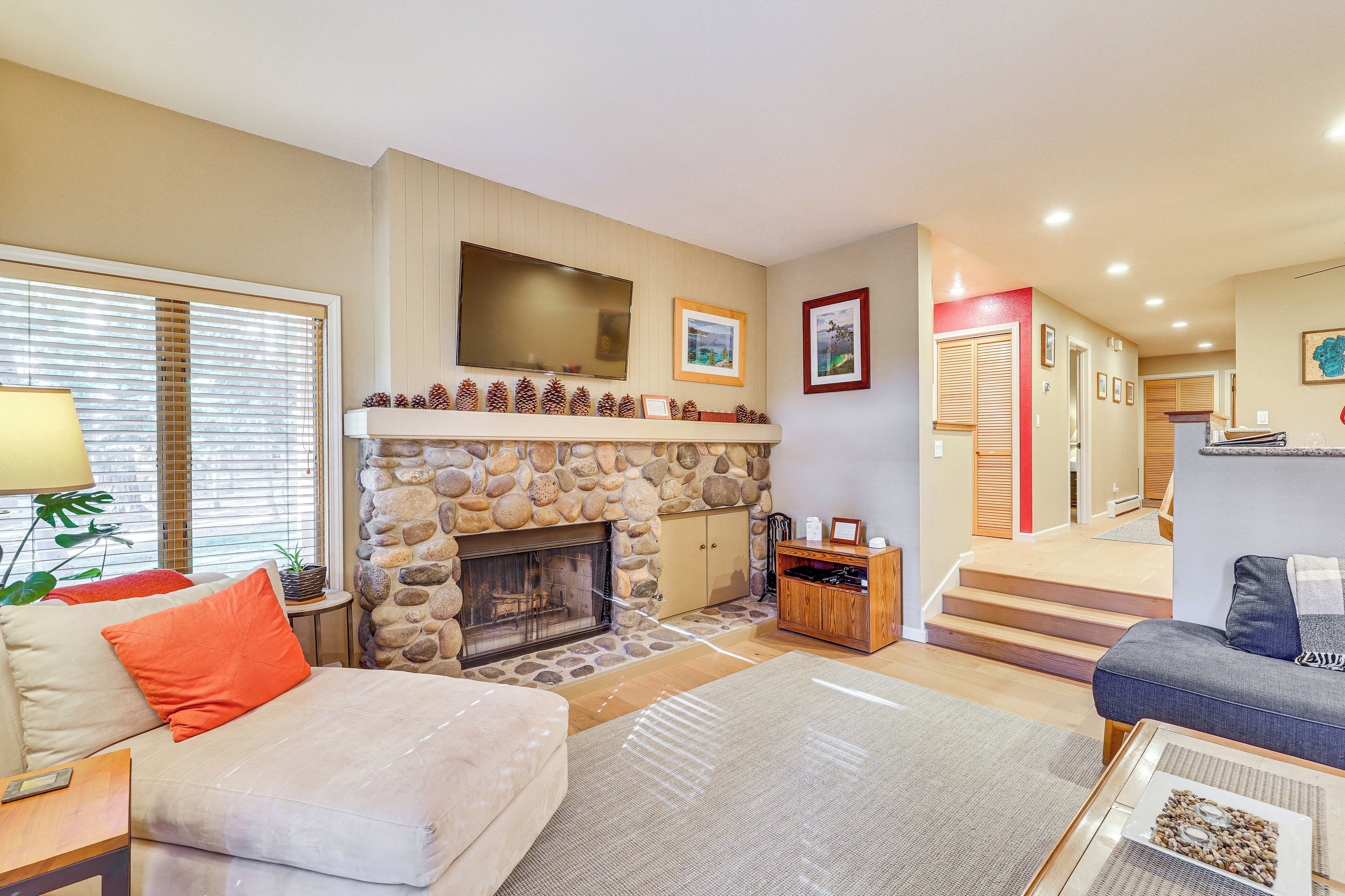 TV, fireplace, DVD player