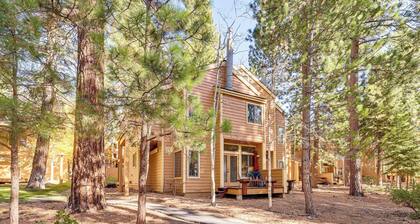 2 Mi to Diamond Peak! Corner-Unit Condo w/ Hot Tub