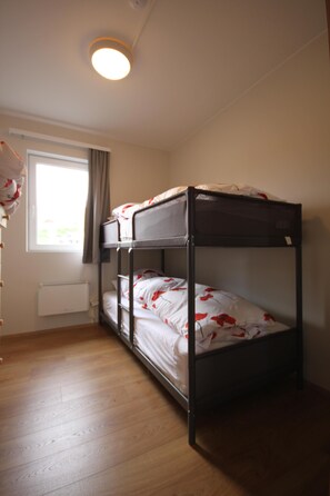 2 bedrooms, free WiFi, bed sheets