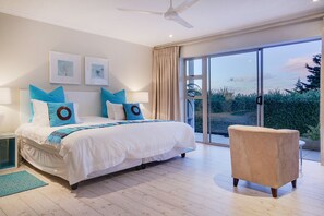 Huvila, useita sänkyjä, tupakointi kielletty, vuoristonäköala | Tallelokero huoneessa, yksilöllisesti sisustettu