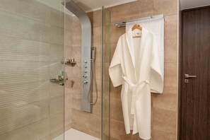 Luxury House | Bathroom amenities