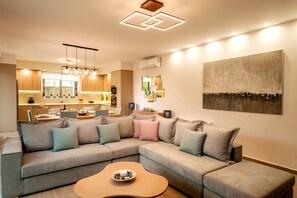 Luxury House | Living room