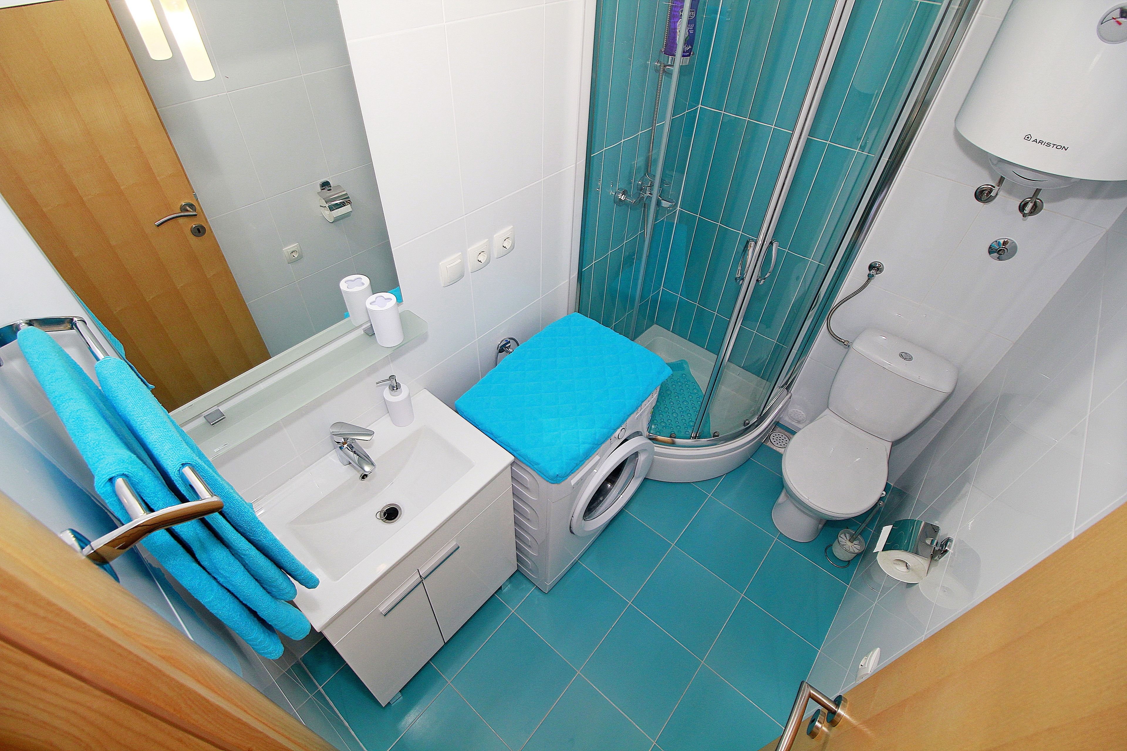 Apartment (A2+2) | Bathroom | Shower, towels