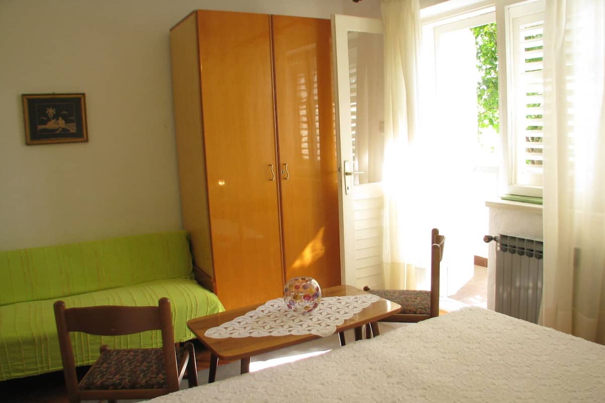 Apartment (A4+1 ground floor) | Living area